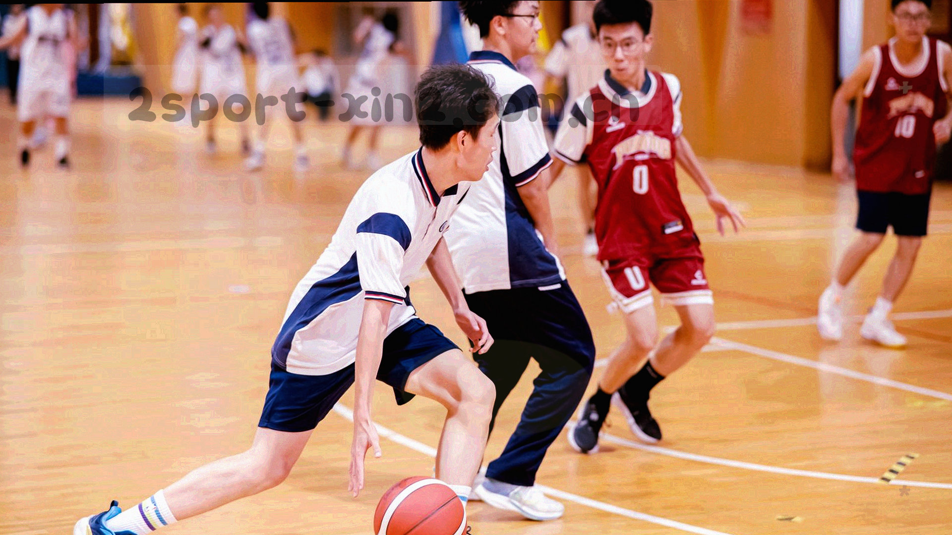 代码雨中间杂问号，表达问题解答